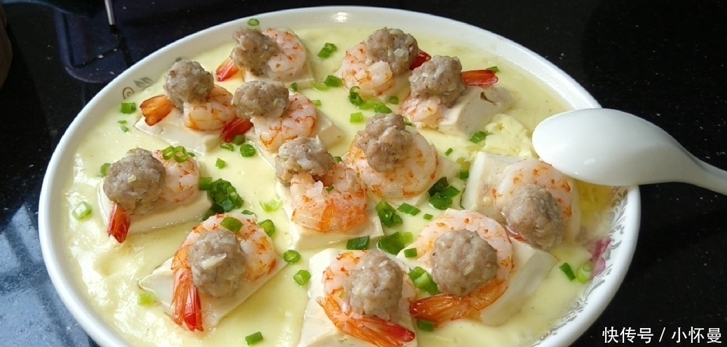 好吃|豆腐中打入2个鸡蛋,没想到这么好吃,鲜嫩味美,上桌汁都不剩