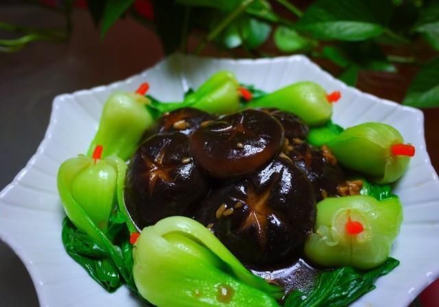 适合|三伏天适合吃这菜,我家1周至少吃3次,家人都爱吃,每次量不够