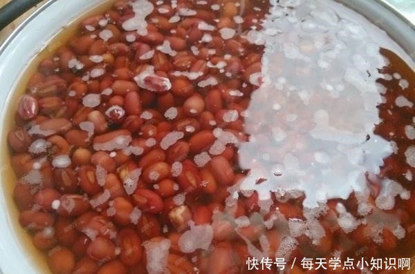 自制|婆婆自制“红豆沙”，做法简单3步搞定，做出来的豆沙香浓不发黑