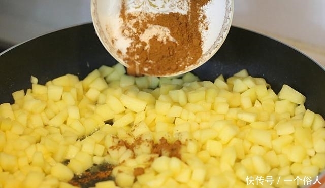 儿子|手抓饼做苹果派,简单又美味,儿子说:再也不用去必胜客了