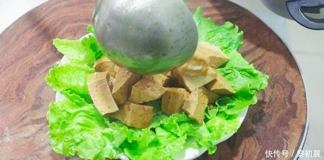 大厨|为什么饭店的压锅豆腐那么好吃?原来技巧全在这,看大厨怎么做的