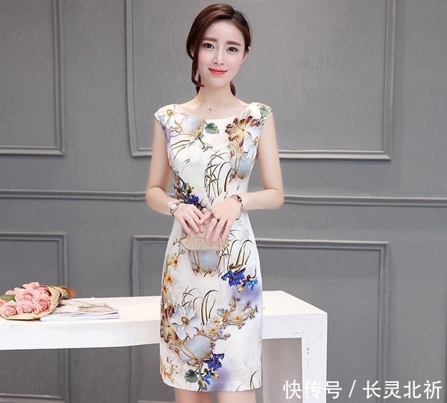 轻松|炎炎夏日怎么少得了连衣裙?让你轻松美出新高度,好迷人