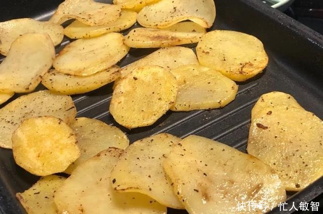 超过|这才是香格里拉松茸之王,每根都超过17厘米,黄油香煎太完美了