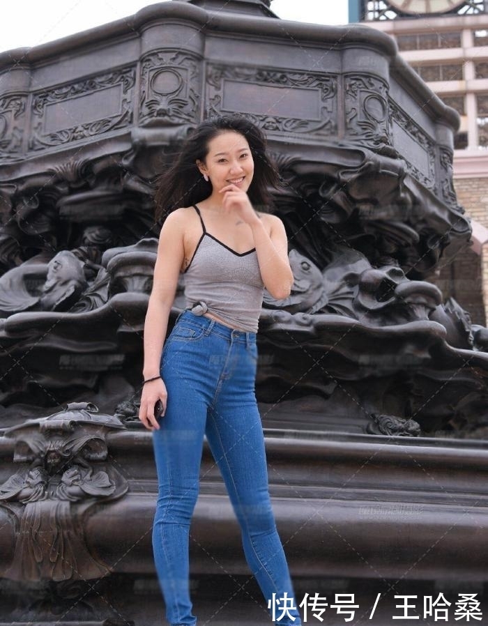 设计|街拍:嫌衣服设计太长,直接打了“死结”,这样穿有什么亮点?