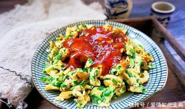 韭菜|韭菜新吃法，5分钟做好一盘开胃菜，做法简单，家人爱吃