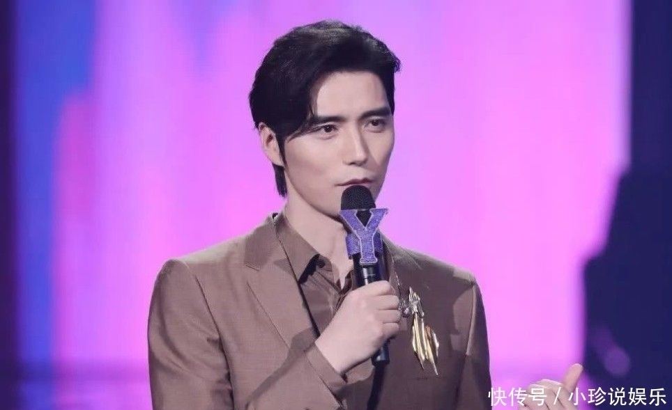 总决赛|《我们的歌》总决赛,周深打败了那英,却因票数未公开遭到质疑