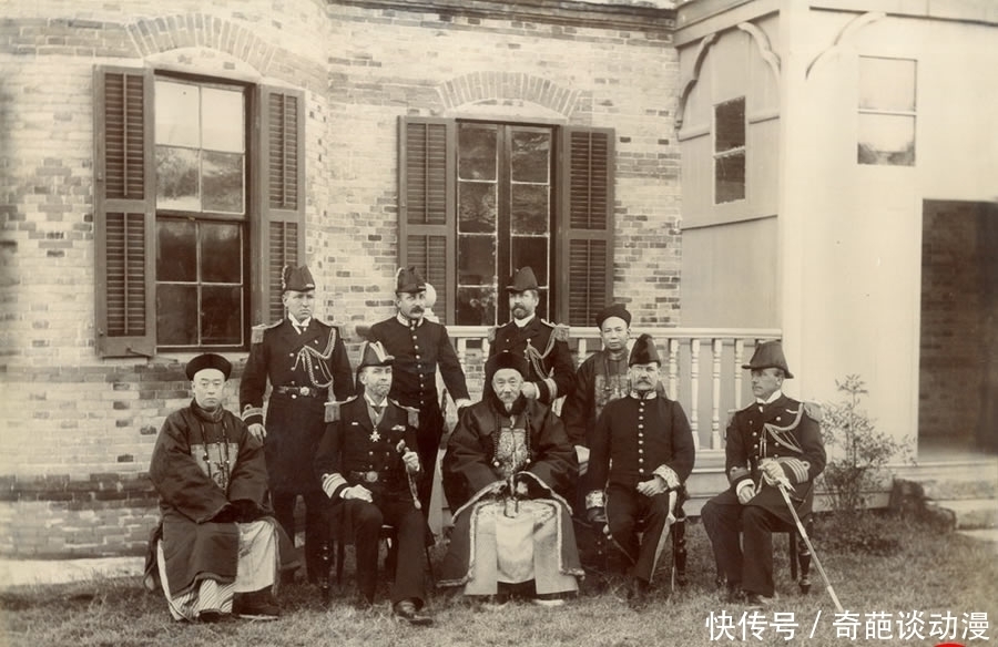 湖广总督|晚清老照片:两位总督大人出镜,张之洞穿便装不失威严