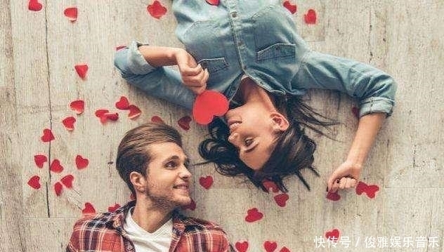 丈夫|夫妻生活中,女人朋友圈常在晒什么,说明过得很好?