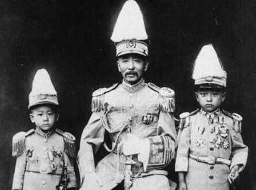 不想|日本最不想惹的两个军阀,一个声称日本人都该死,一个借钱不还