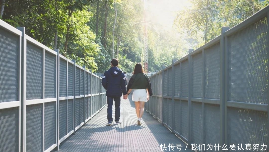 适合|感情中,有些事只适合放在心里,不适合跟伴侣分享