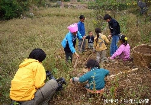 变形|变形计:农村女孩染公主病,逼迫奶奶买沐浴露,网友:入戏太深了
