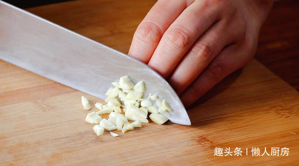  苦瓜|苦瓜怎么做好吃记住两点，能降低苦味，不爱吃苦瓜的人也爱吃