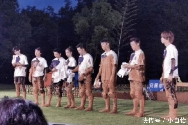 嘉宾|《奔跑吧》泥潭大战生图曝光:半袖洁白干净,脸上没有一点泥污!