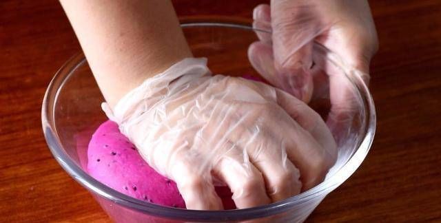  油腻|不要在火龙果直接吃是面粉做的，又甜又软不油腻