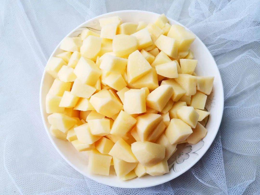 成本|摆摊必备食材它排第一,1块钱的成本,做啥都能香一条街