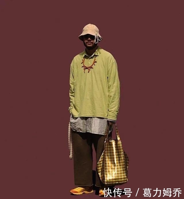  衣服|不会拍照的设计师不是一个好模特