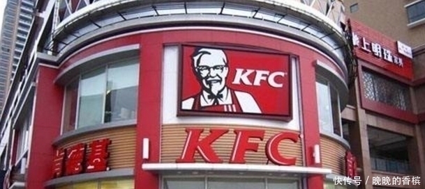 对比|同样12元的汉堡,肯德基华莱士和汉堡王对比,切开后它“打脸”了