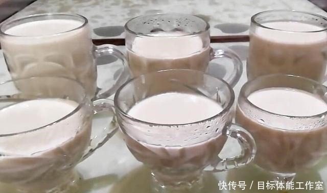 靠边站|自从学会了做它,牛奶豆浆靠边站,香甜浓稠又营养,全家都爱喝