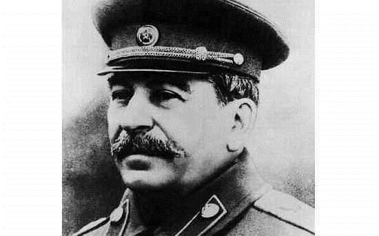  亲生|斯大林间接害死了自己亲生儿子，却受到外界的一致赞扬！