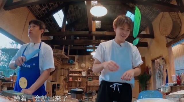 肚子|谭松韵岔气肚子难受,谁注意黄磊出的什么“好主意”找个地方撅着去