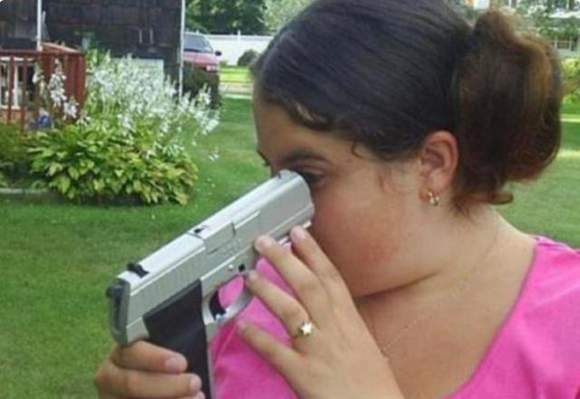  弹射|被子弹射中究竟是什么感觉？大家别再被电影给欺骗了！