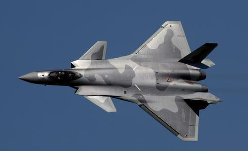 完美|新鹘鹰3.0版亮相大变样,头大体宽完美“逆袭”,性能完胜F-35