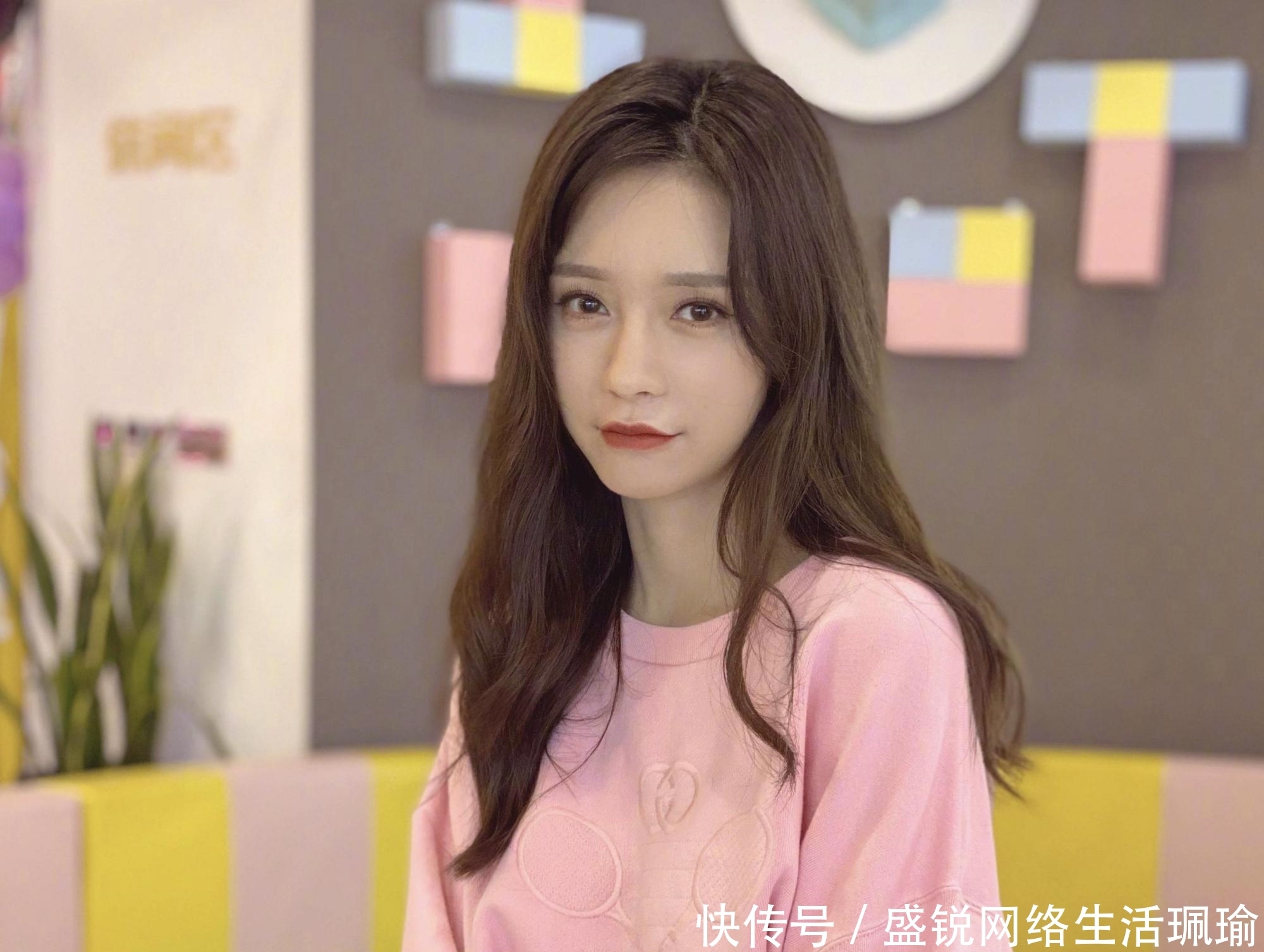 奈何|沈梦辰《浪姐》惨遭淘汰,努力撕掉强捧标签,奈何商业实力不过关