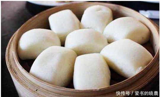 酥软|外面的蒸馒头又硬又难吃掌握这些小窍门,蒸出的馒头酥软香甜