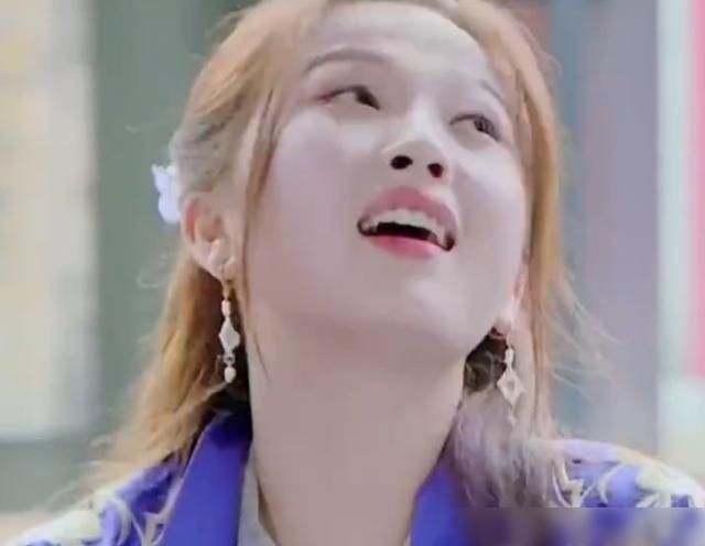  虞书欣|THE9古装比拼，谢可寅能说会道“斗败”虞书欣，赵小棠惹人心动