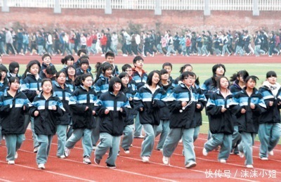 化解|初一速调,初二稳住,初三猛冲!各年级12条潜规则,教家长化解