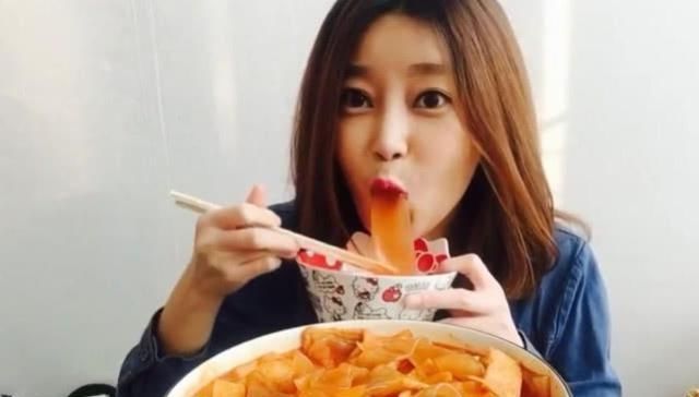 下场|胃王怎么吃都不胖看了木下和密子君的“下场”,我就放心了