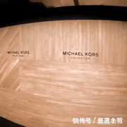  女孩|T型台 | 水果女孩朴秀荣穿上它，好一个明媚灿烂的plmm