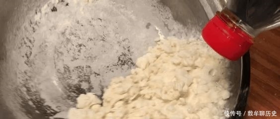  面疙瘩|疙瘩汤的秘制做法，学会这个妙招，颗粒分明，爽滑劲道！