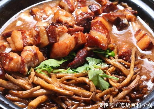 技巧|炖排骨有技巧,千万别忘这2种食材,汤鲜肉嫩,深秋靠它暖胃