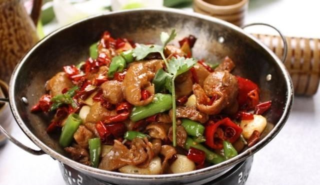  干锅|教大家干锅正宗的5种做法，香辣过瘾，好吃到舔手指，记得收藏
