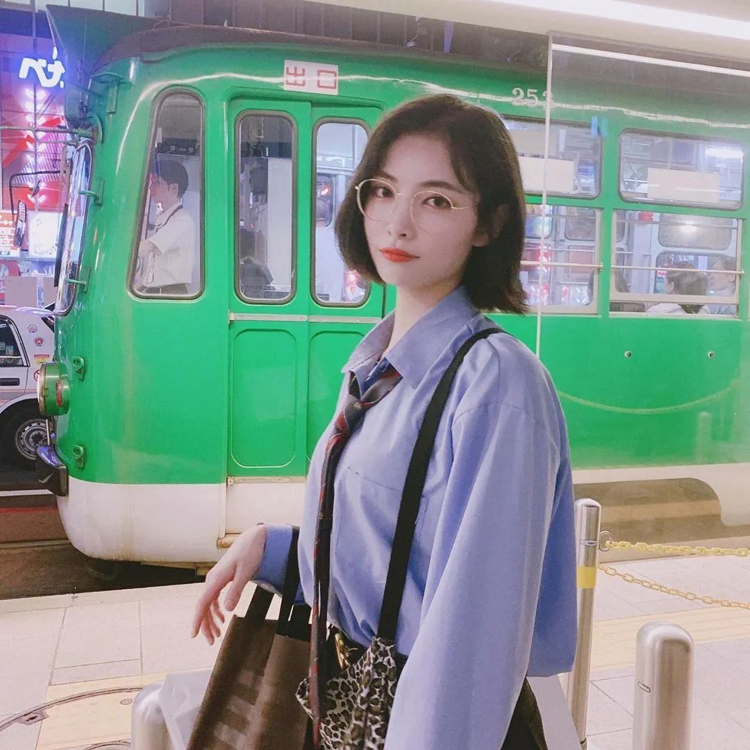 丝芭传媒|偶像经纪公司权力榜:乐华第一丝芭第二,哇唧名次有点低