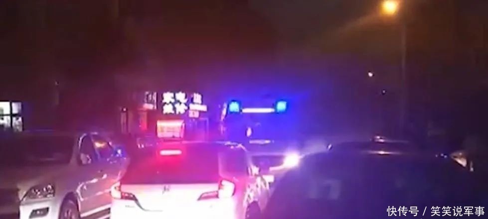 小区|无牌车与救护车对峙,将120顶出小区!大连警方通报!