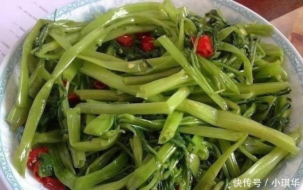 清脆|40年大厨: 炒空心菜时, 多加这一味! 清脆爽口, 菜叶不变黑