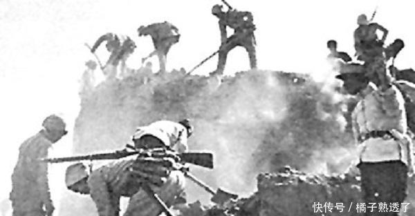 上报|放哨的哨兵发现鬼子偷袭,不仅没上报还召集自己的队伍跑了!