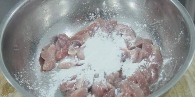  告诉|厨师告诉你糖醋里脊的方法是这两个，又脆又甜又酸