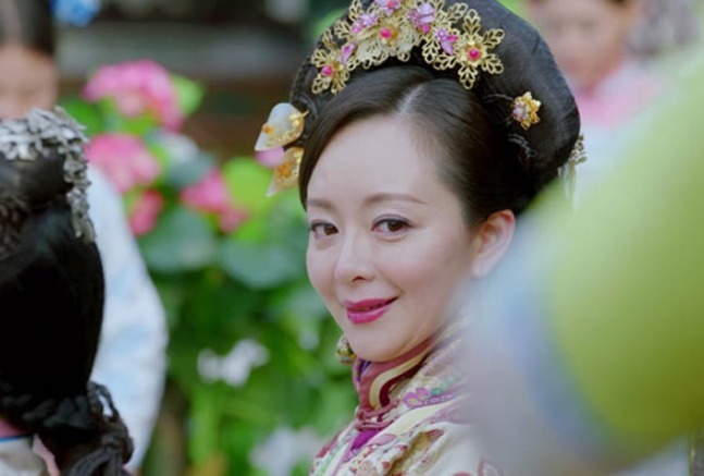 被迫|清朝最悲惨的皇后,被迫嫁给亲弟弟,生下三胎后,被亲儿子杀死