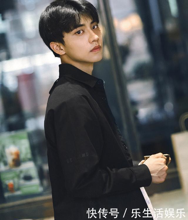 保送|《少年之名》被张PD保送的他,刚淘汰就接到戏约,颜值帅得很突出