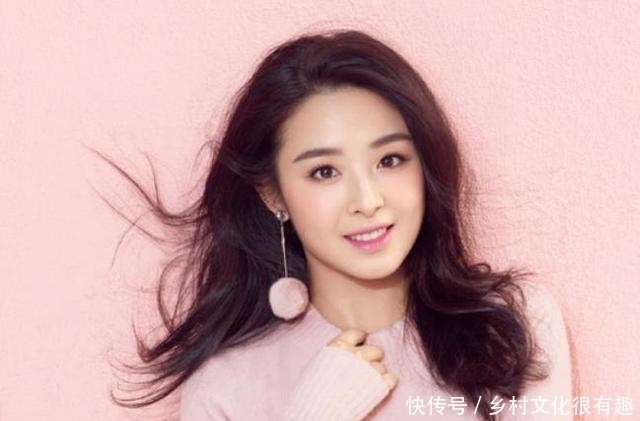 张含韵|张含韵只是那届超女季军,冠军和亚军如今怎么样了?