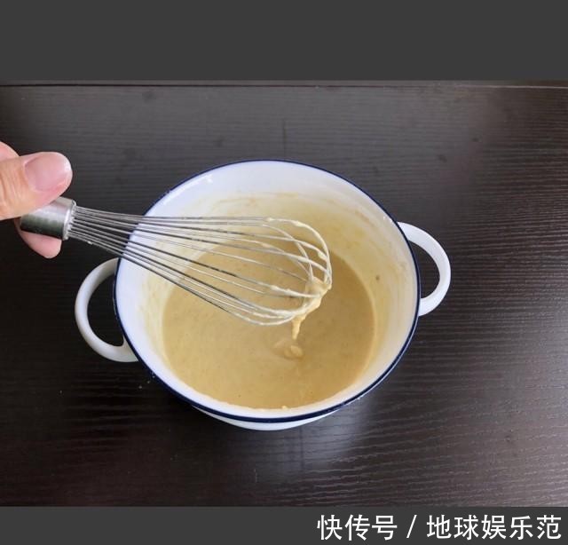  松软|香蕉蛋饼，松软香甜，当早餐棒极了