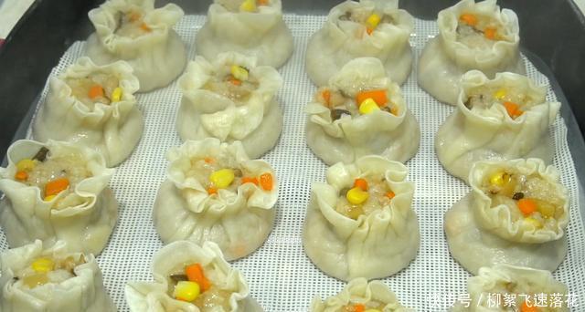 做法|糯米从小吃到大,还是这种做法最好吃,鲜香软糯,没菜也能吃8个