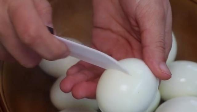 美味|鸡蛋不要煮着吃了，教你创新吃法，不加一滴水，营养美味，真解馋