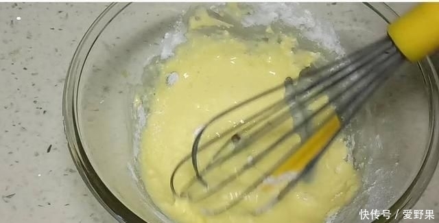 蛋糕|用平底锅就能做出很绵软无油、低糖的蛋糕饼,大人小宝宝都可以吃