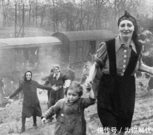 老照片|这一组骇人的老照片!真实还原那时的场景!这一组骇人的老照片!真实还原那时的场景!