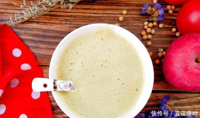 水果|打豆浆时,多加1样水果,1样粗粮,豆浆香味浓郁,入口甘甜丝滑