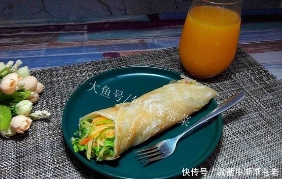 好吃|手抓饼卷万物:做成土豆丝卷饼,简单又好吃,赶紧试一试!